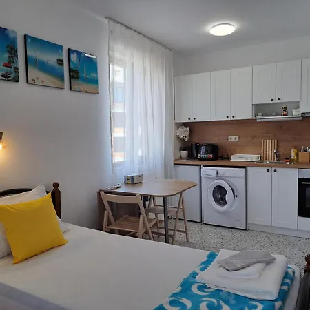 דירה царево-студия нестинарка